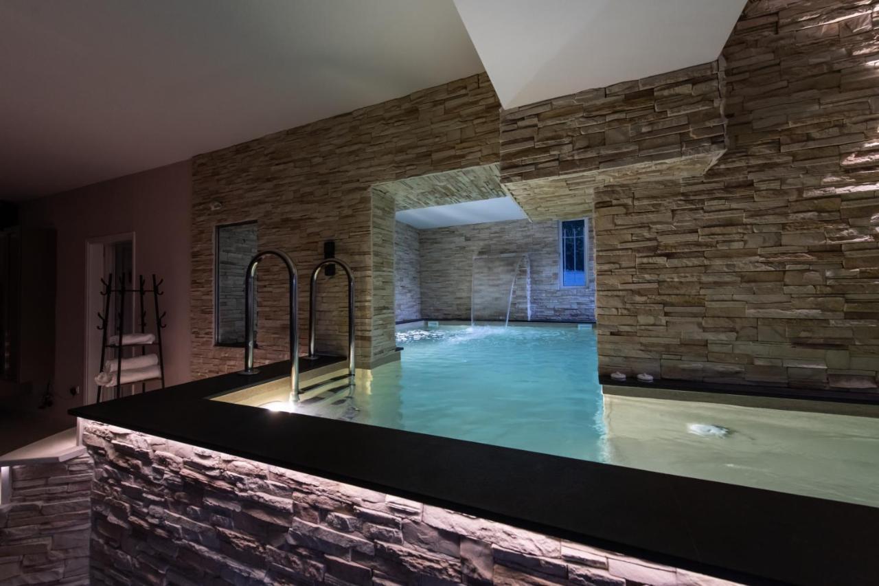 Villa Mairi - 2 Private Pools & Game Room Near Athens Salamís Exteriér fotografie