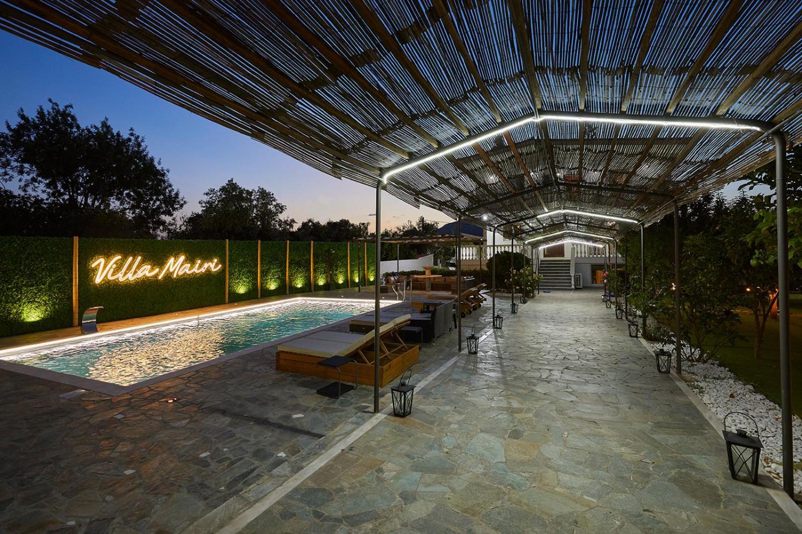 Villa Mairi - 2 Private Pools & Game Room Near Athens Salamís Exteriér fotografie